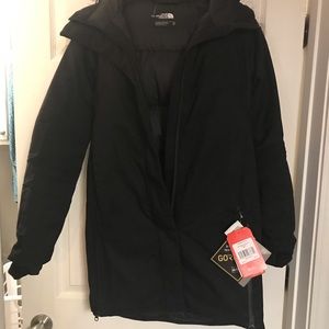 The North Face $450 Women DefDown Parka Black NWT